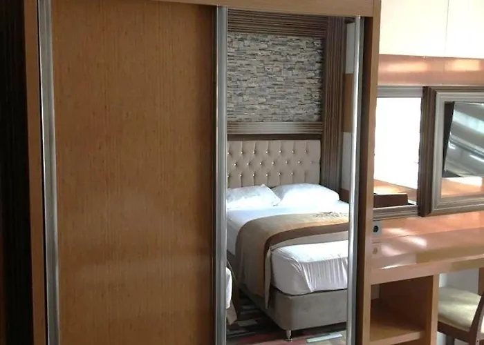 Demosan 3* هيلدن