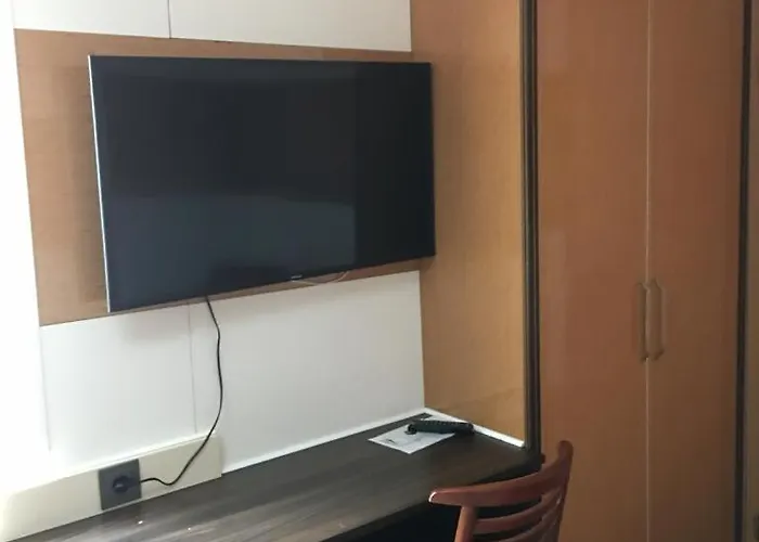 Ξενοδοχείο Demosan Χίλντεν